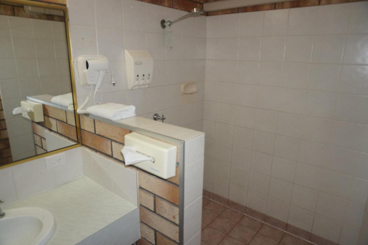 Miles Outback Motel Quarto foto