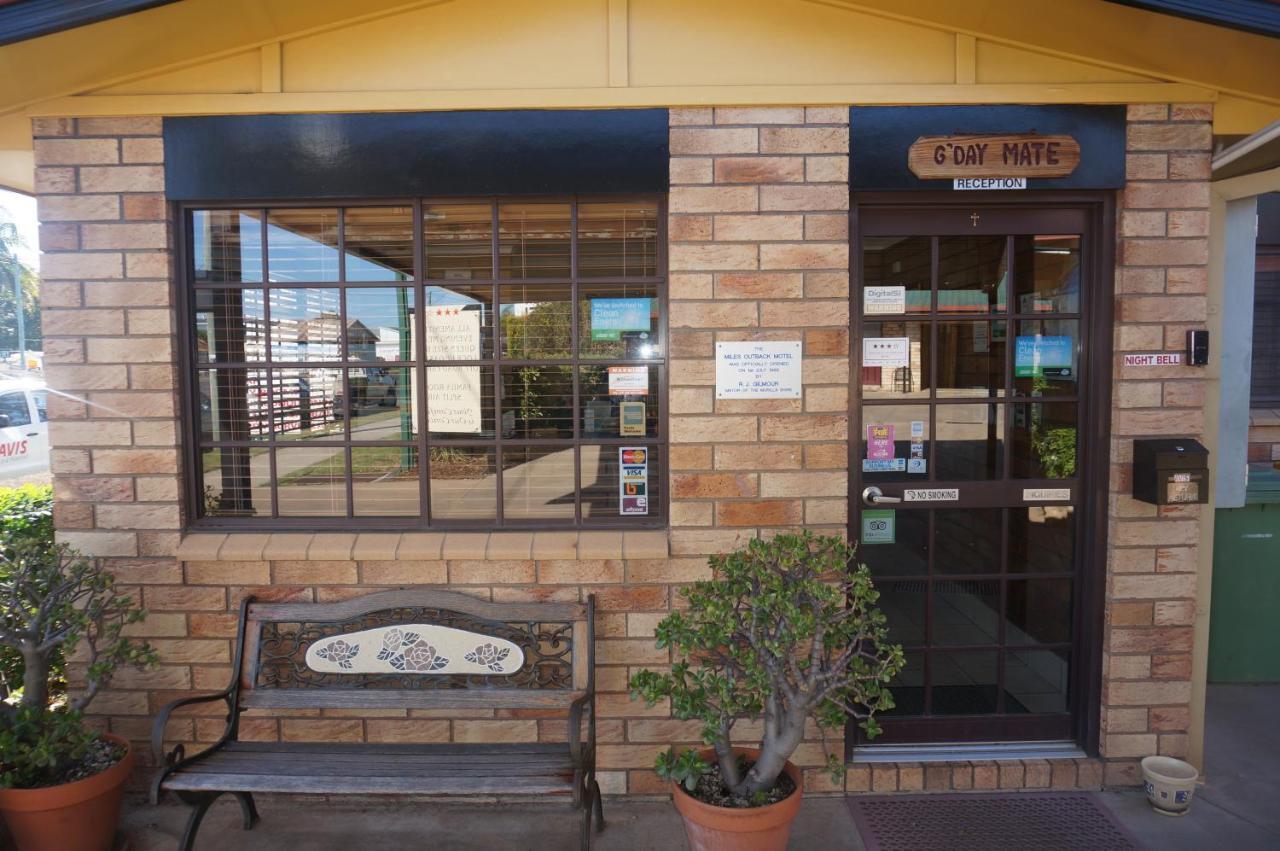 Miles Outback Motel Exterior foto