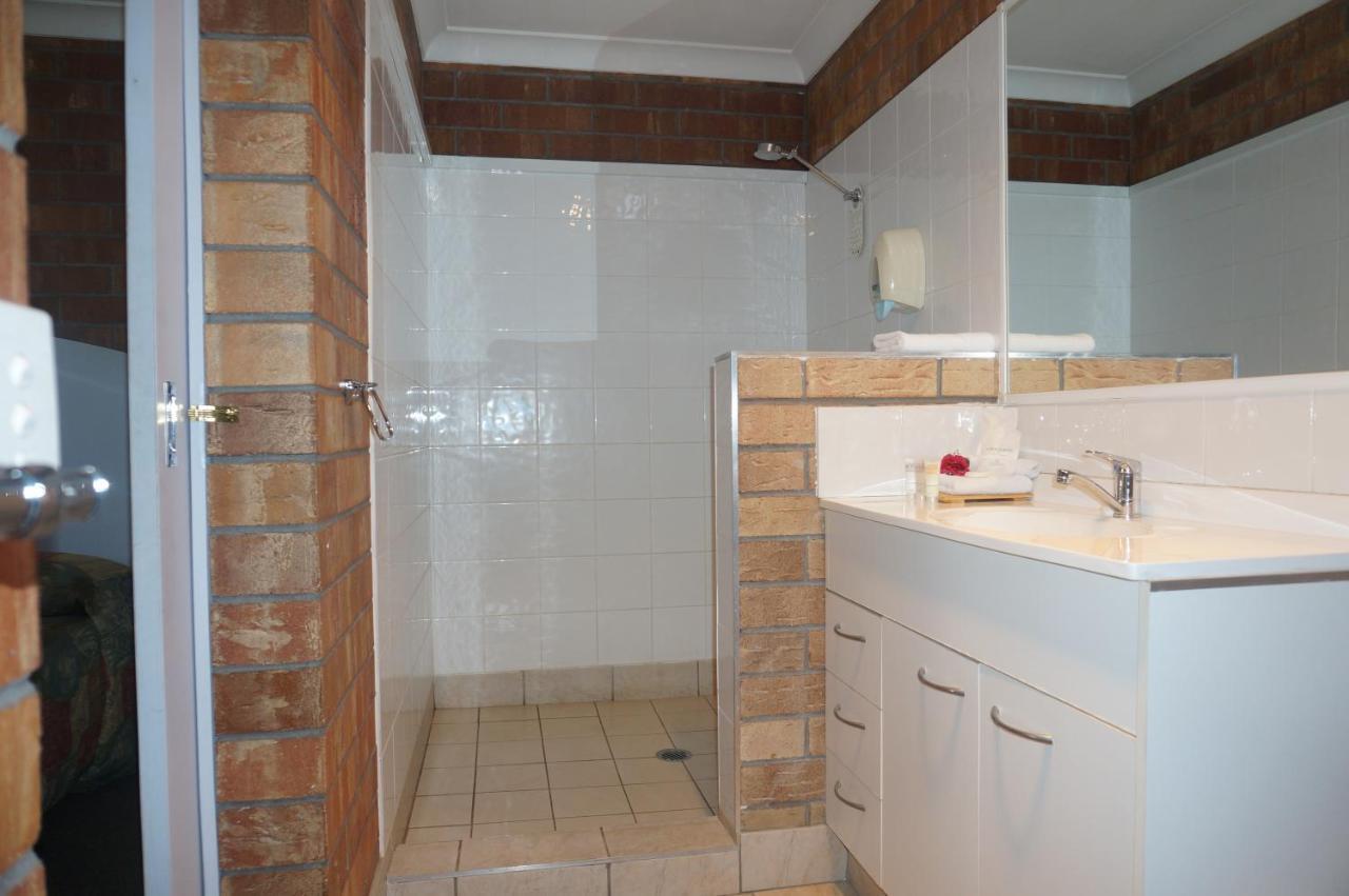 Miles Outback Motel Quarto foto